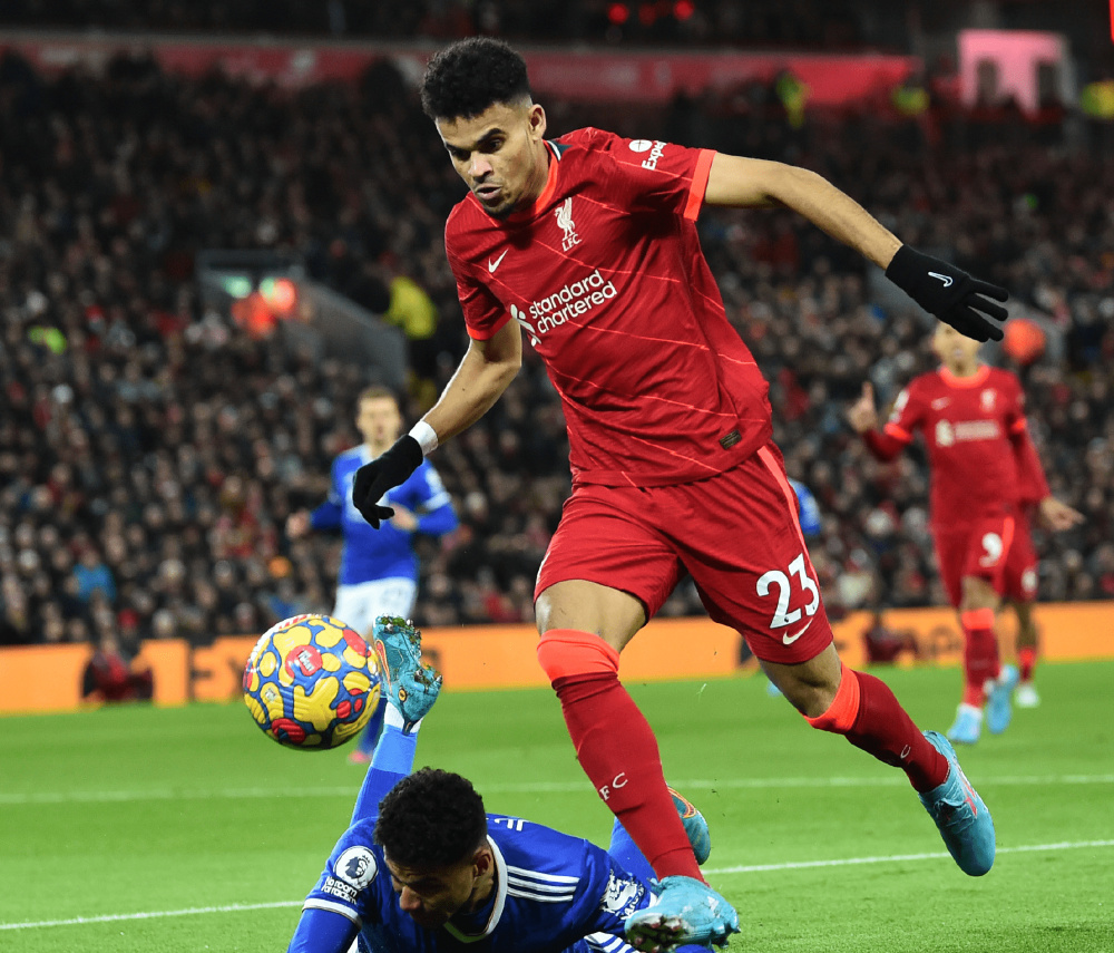 利物浦全队备战热情高涨,迎接挑战 利物浦全队备战热情高涨,迎接挑战