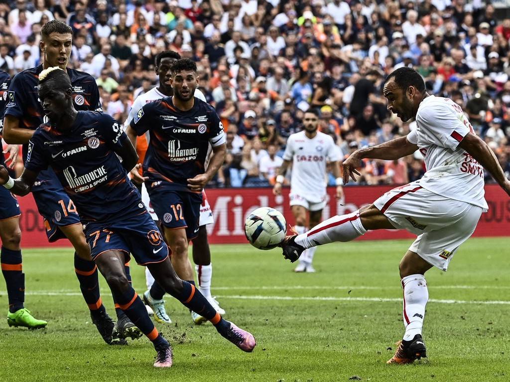 圣埃蒂安主场大胜蒙彼利埃,取得关键胜利 圣埃蒂安主场大胜蒙彼利埃,取得关键胜利